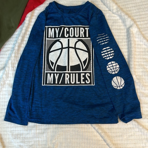 Lot of 3 size 6 Boys long sleeve active tops. Pokémon, Flash, Basketball boys - Picture 8 of 9